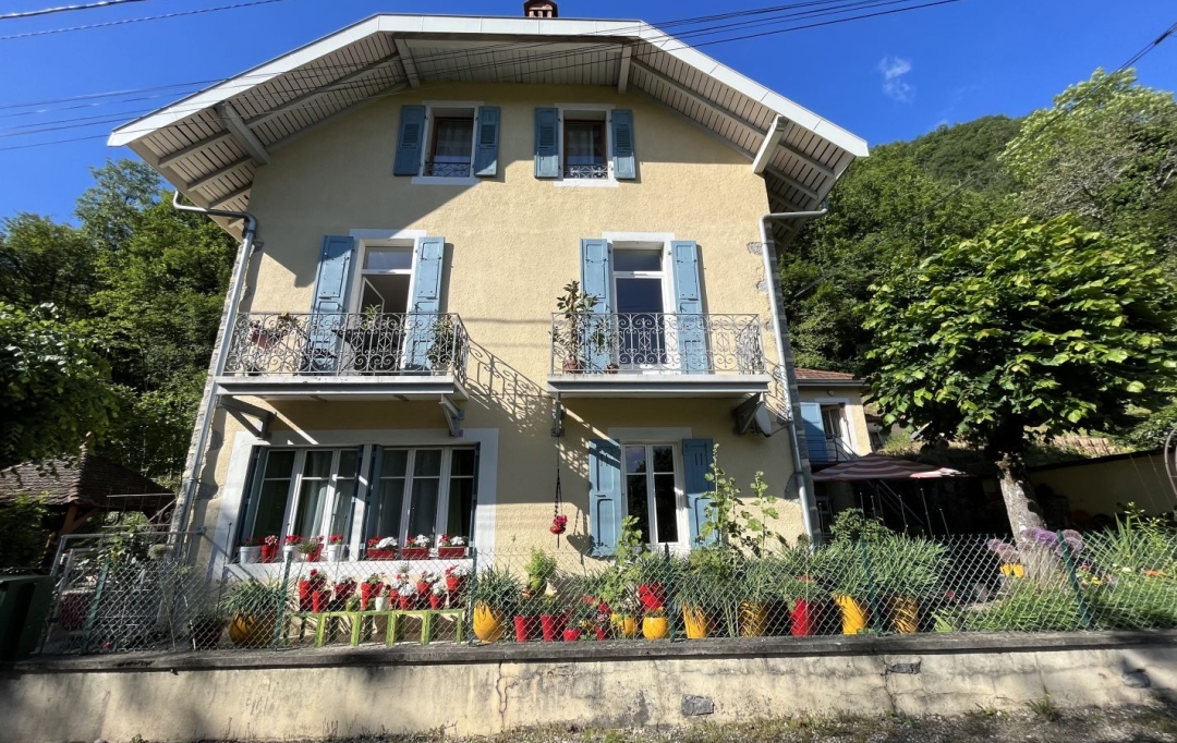 Annonces NEUF ANNECY : Maison / Villa | TALLOIRES (74290) | 230 m2 | 1 365 000 € 